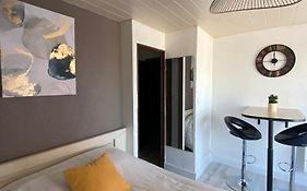 Studio Centre Port Avec Piscine Residence Port Richelieu